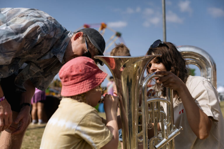 NYJOTubas-150825-0002