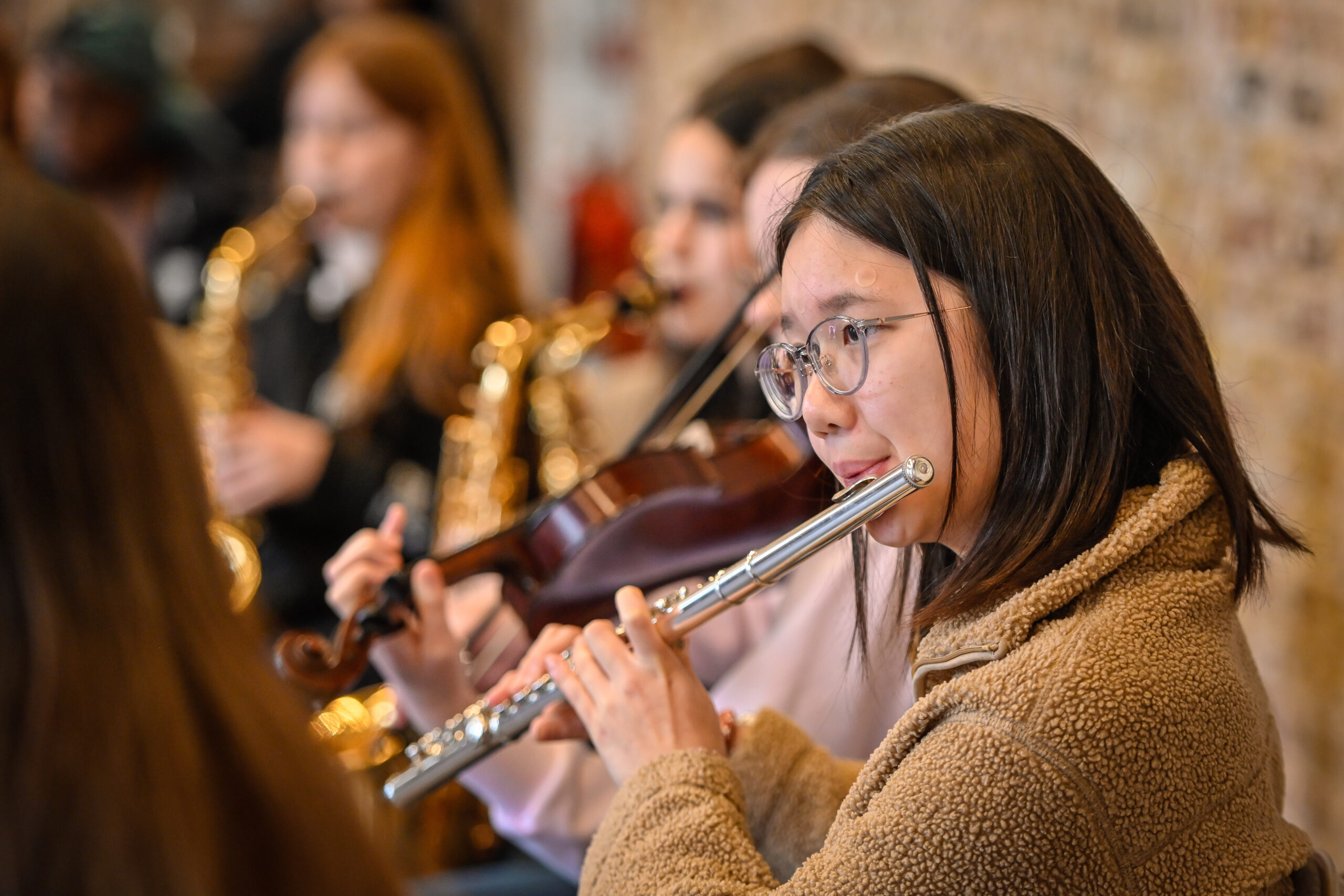 girl playing flute